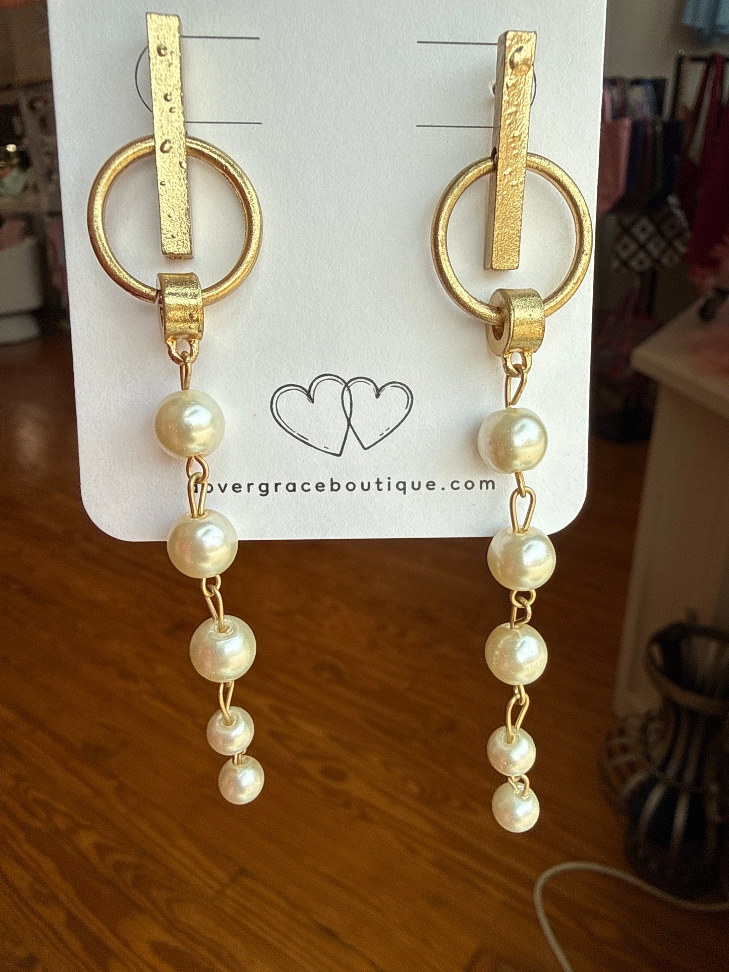 Gold Bar and Graduated Pearl Drop Earrings
