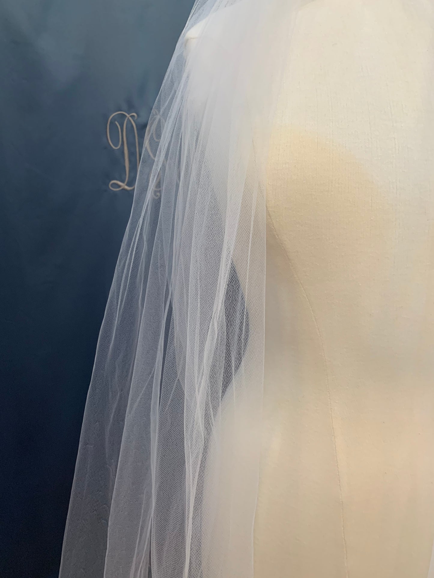 White Fingertip Length Single Layer Bridal Veil
