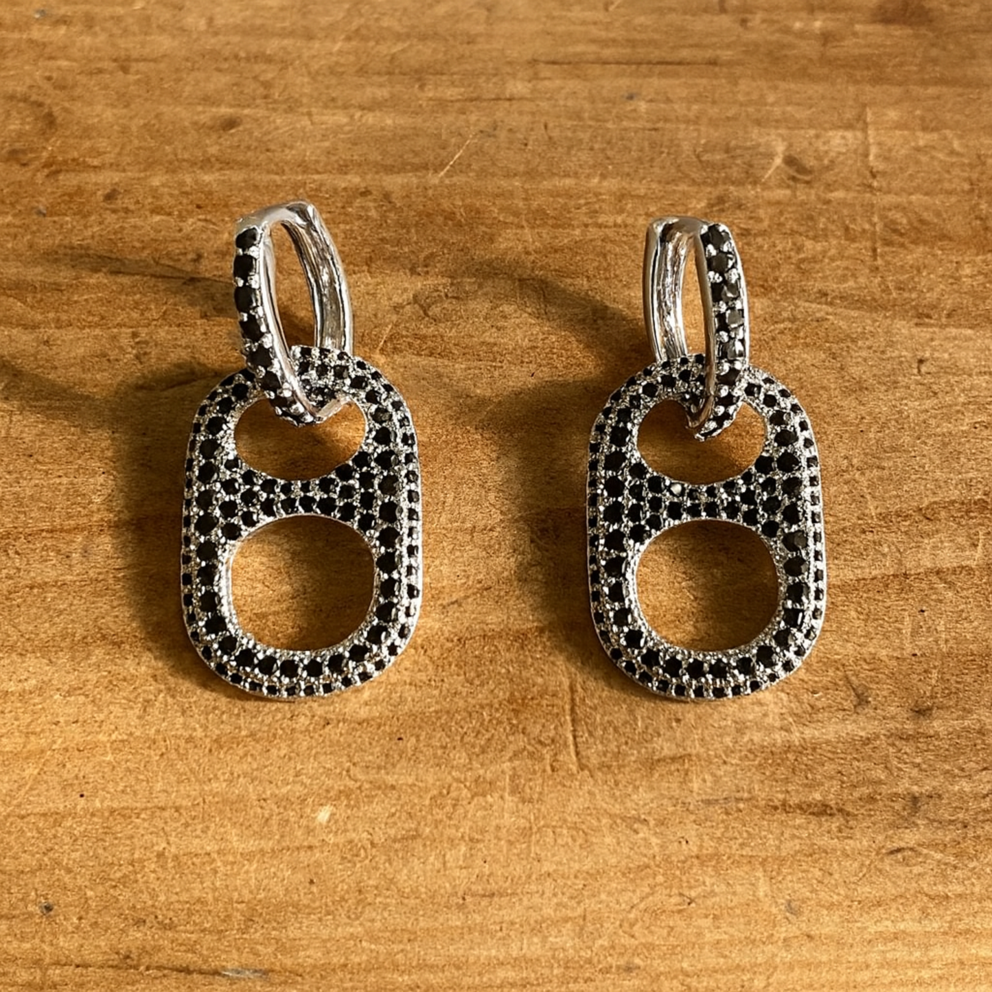 Hillbetty Poptab Earring - Silver/Black Sparkle