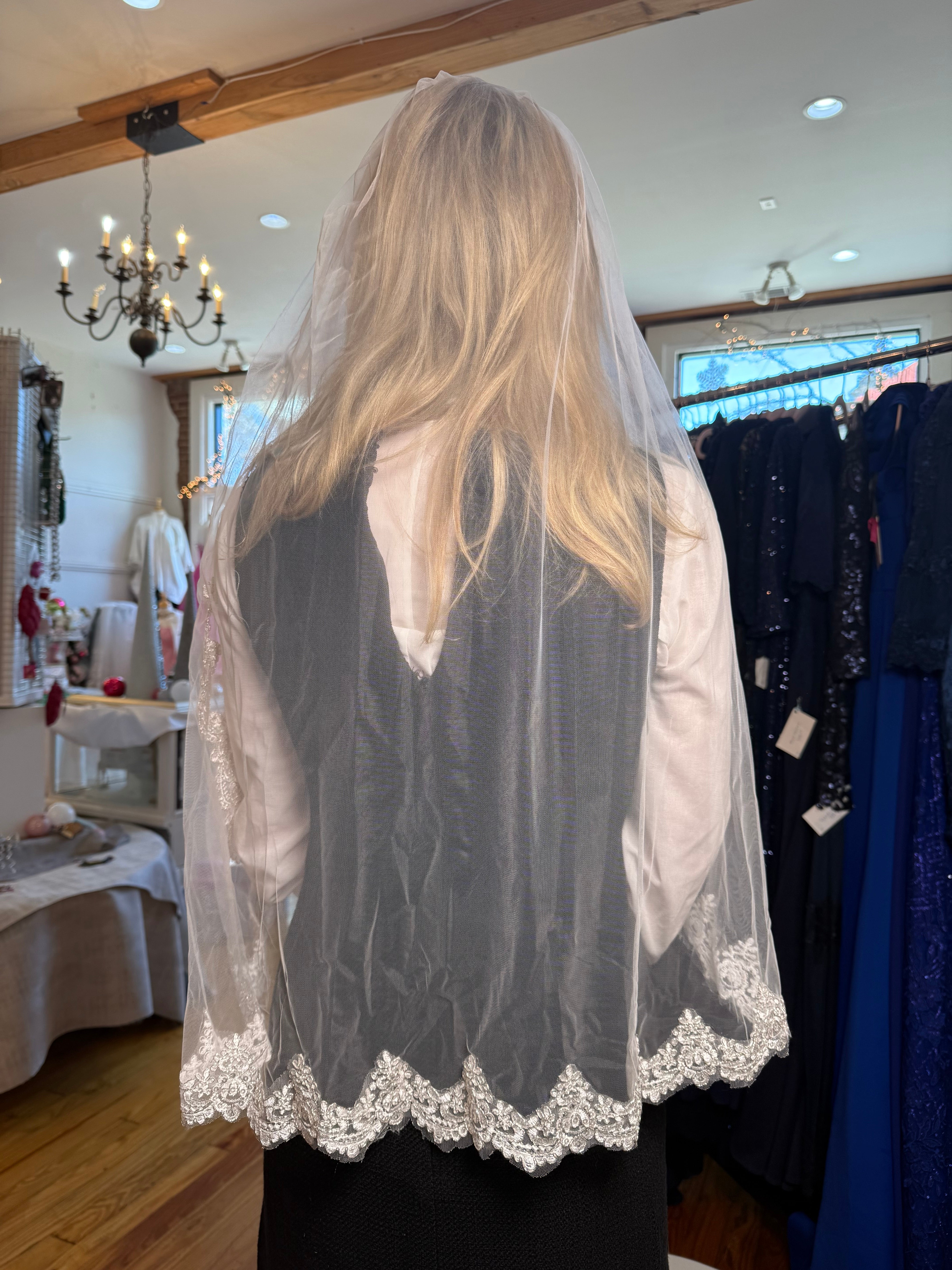 Single Layer Waist Length Bridal Veil with Appliqué