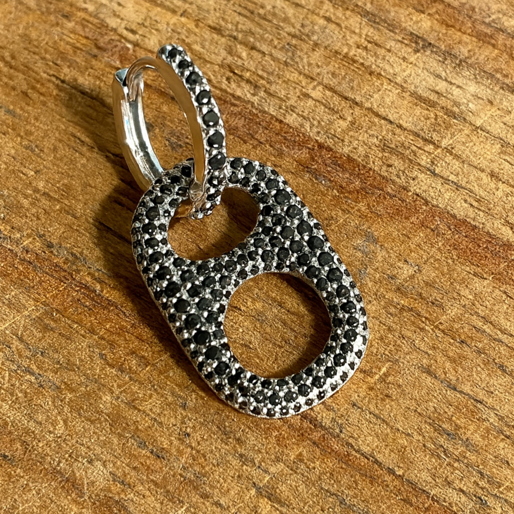 Hillbetty Poptab Earring - Silver/Black Sparkle