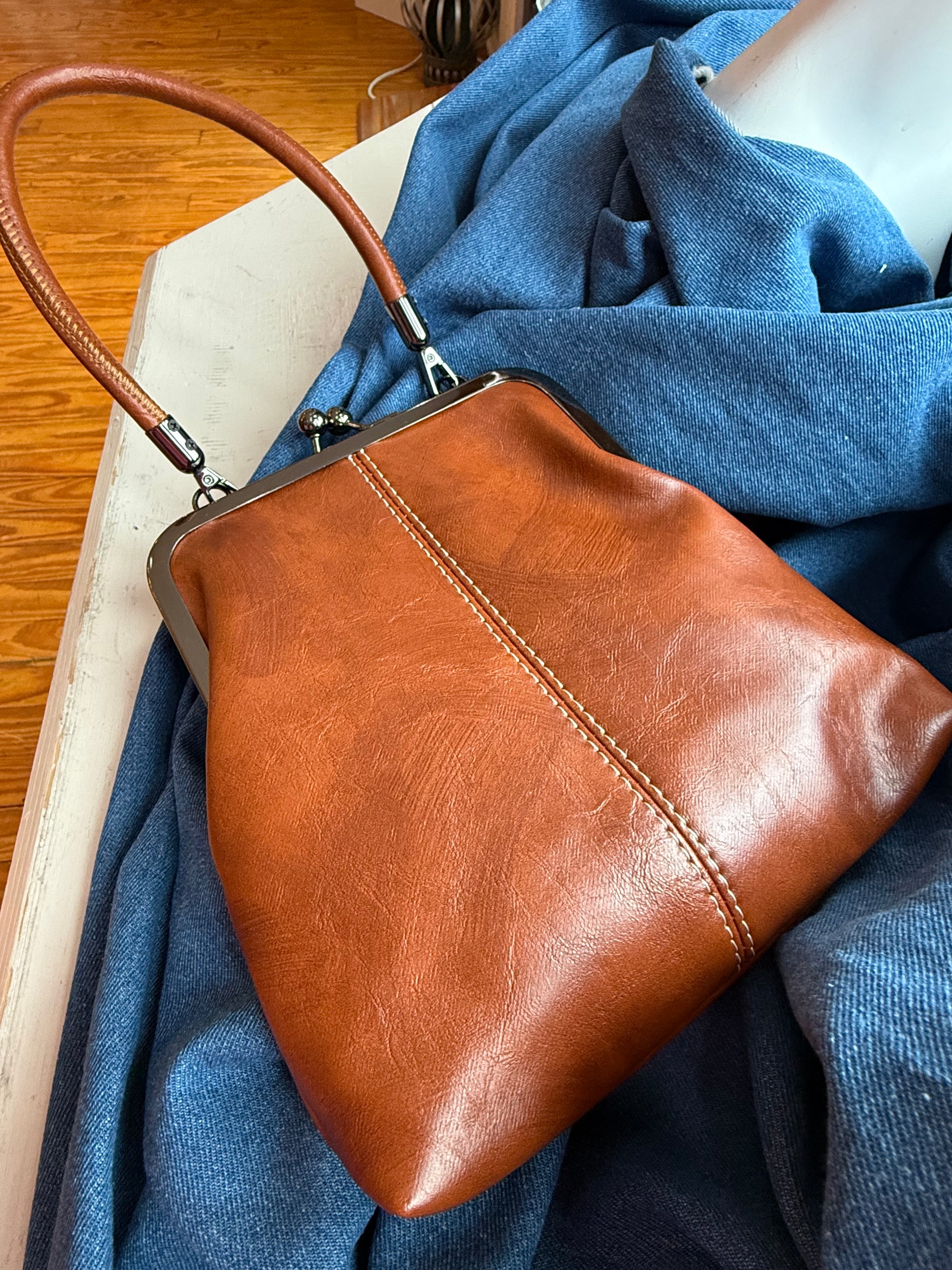 Vintage Inspired Brown Satchel Handbag | Retro Crossbody Shoulder Purse for Women