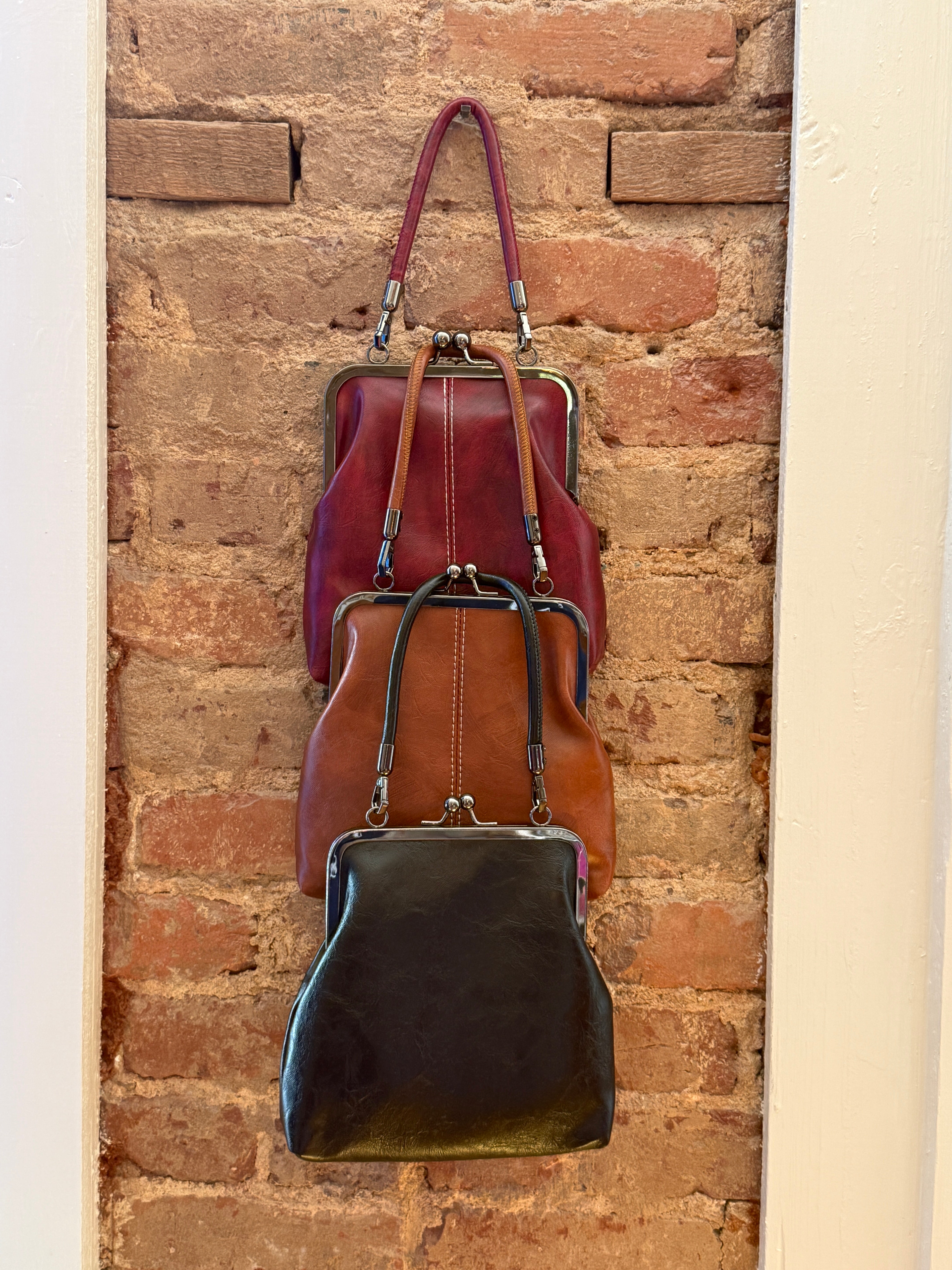 Vintage Inspired Black Satchel Handbag | Classic Retro Crossbody Purse for Women