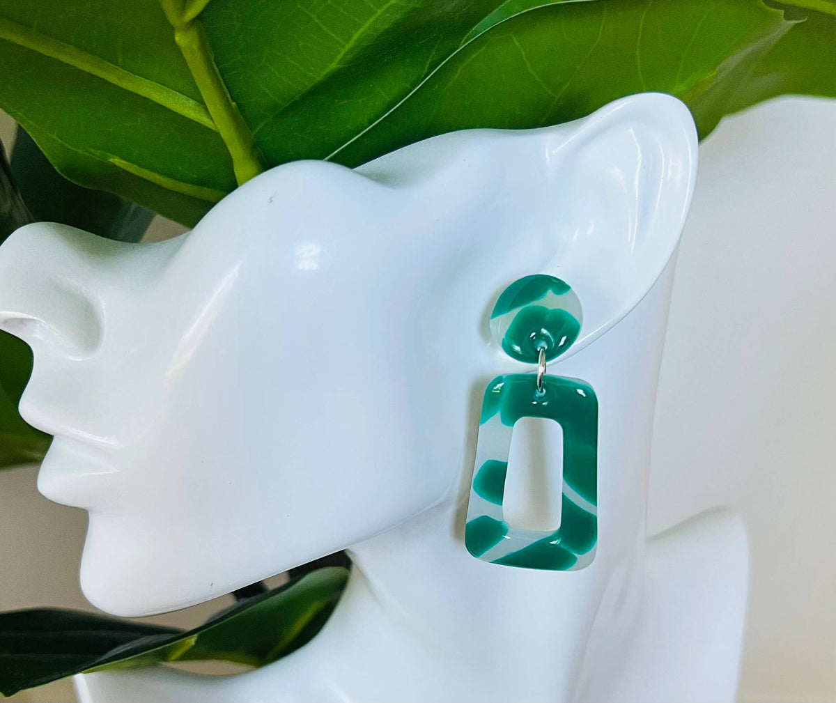 Suzie Emerald Green Earrings