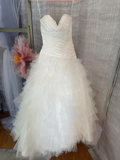 Winnie Couture- Ivory Strapless Ruched Bodice Wedding Gown