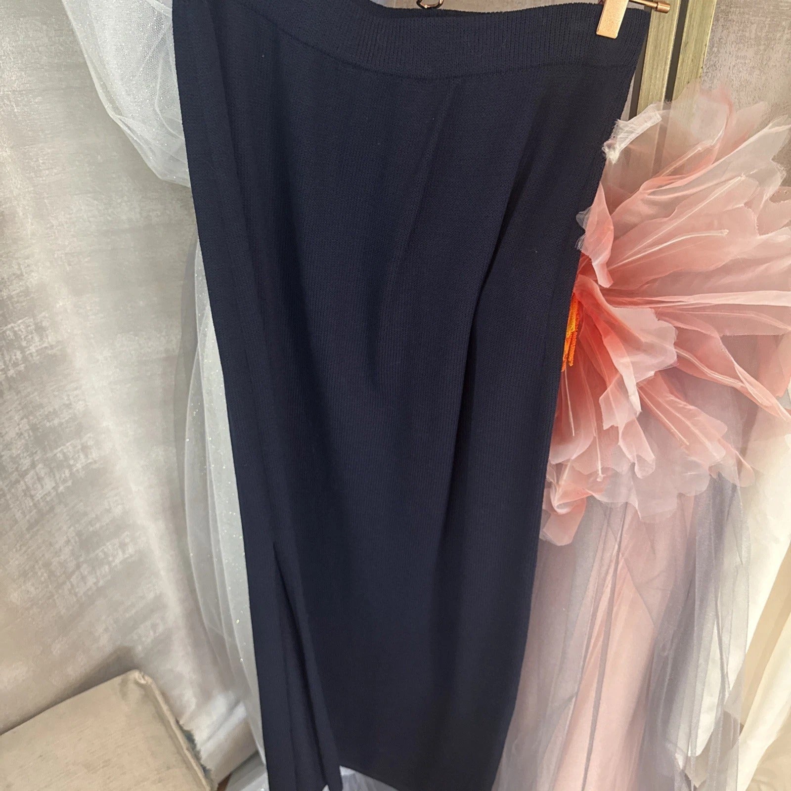 St. John Evening- Navy Ribbed Knit Skirt | Side Slit